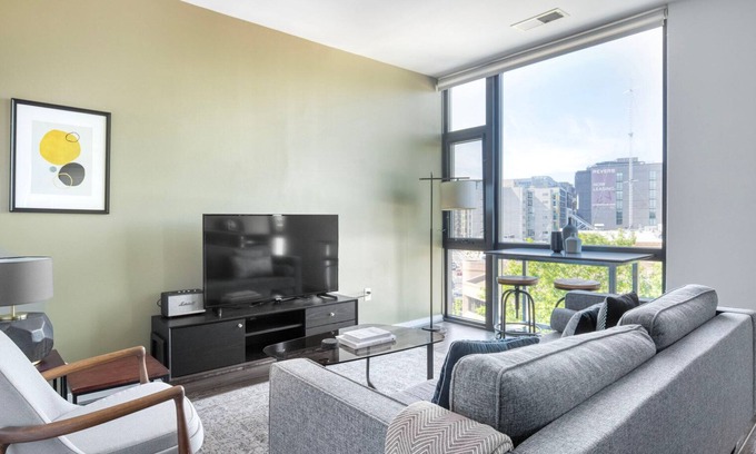 Shaw Apartment | Upscale Shaw Jr 1BR w/Gym & Pool, nr Entertainment, by Blueground