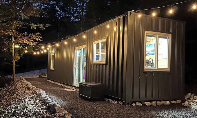 Stanton Cabin | Upscale Shipping Container in the Woods of Red River Gorge | Hot Tub | Private