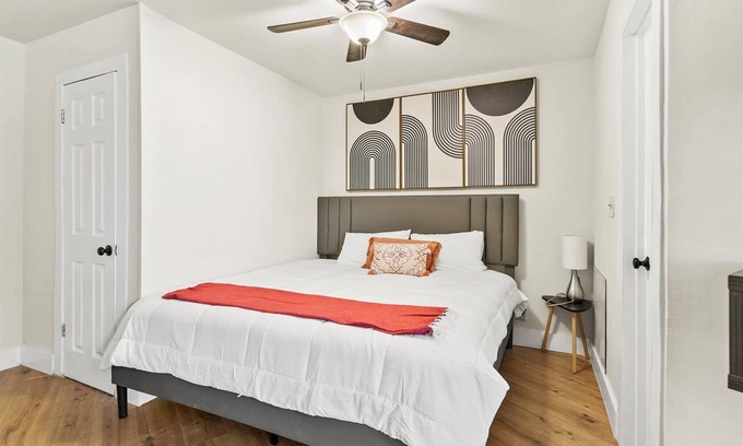 Huntsville Apartment | Upstay: Modern Studio Steps from Merrimack Park