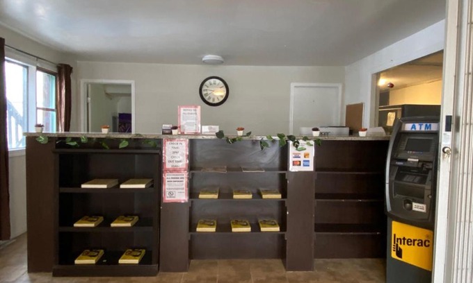 Estevan Hotel | Uptown Motel