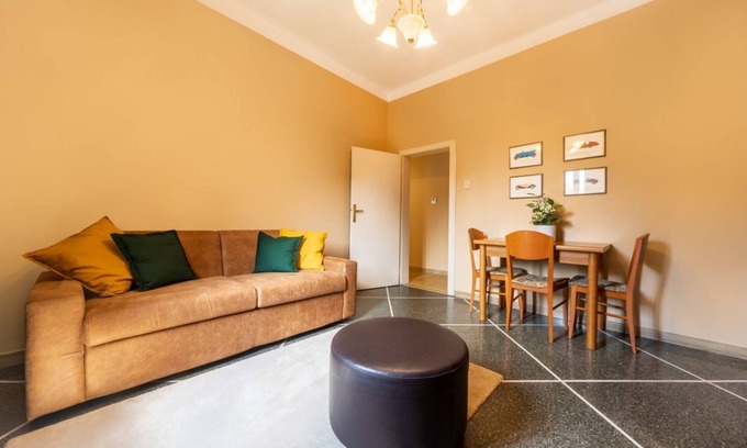 Historic Center Apartment | UR-NEST Lame, Spacious one bedroom