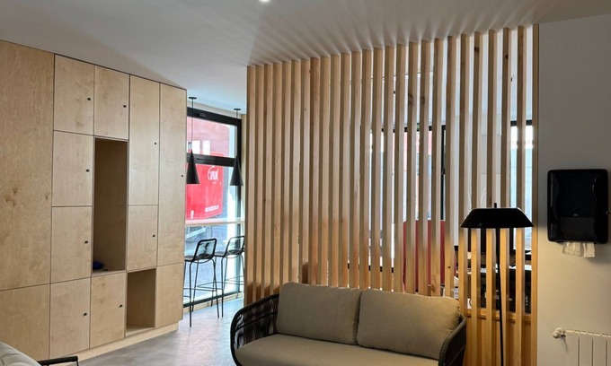 Central District Hotel | Urban Cube Hostel Granada