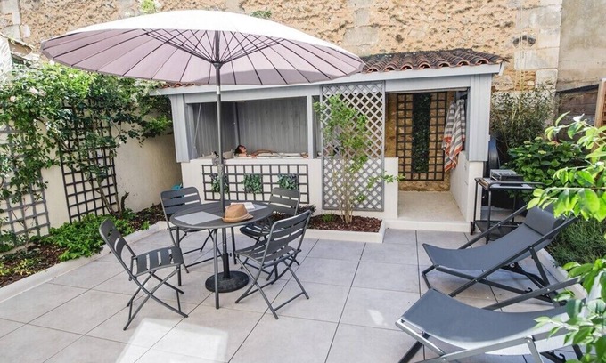 Bergerac House | Urban Eden, Spa, Vélos Élec. : un Jardin en Ville Pour un Séjour à 2