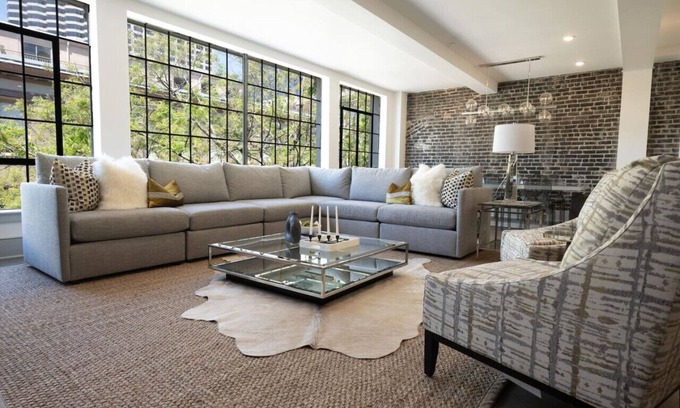 Central Business District Hotel | Urban Luxury 5 Bedroom Unit - Entire Floor to Yourself, Walk to French Quarter