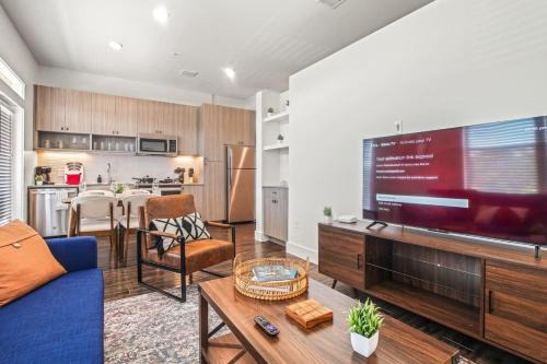 West Oak Hill Apartment | Urban Oasis 1B 1BR Apartment
