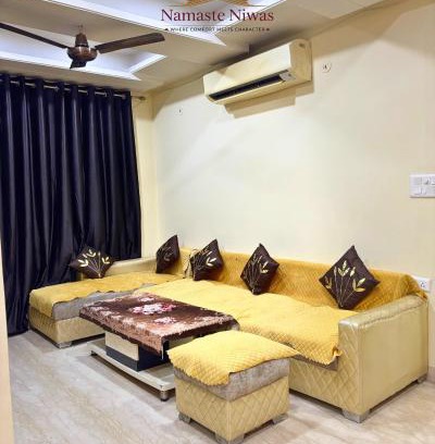 Jhotwara Apartment | Urban oasis Modern 3BHK, sandy cafe with balcony views