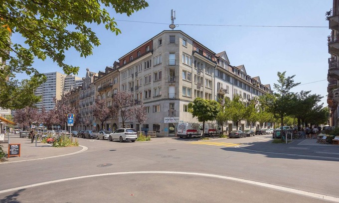 Sihlfeld Apartment | Urban Oasis with Queen Bed and City View (BE-19)