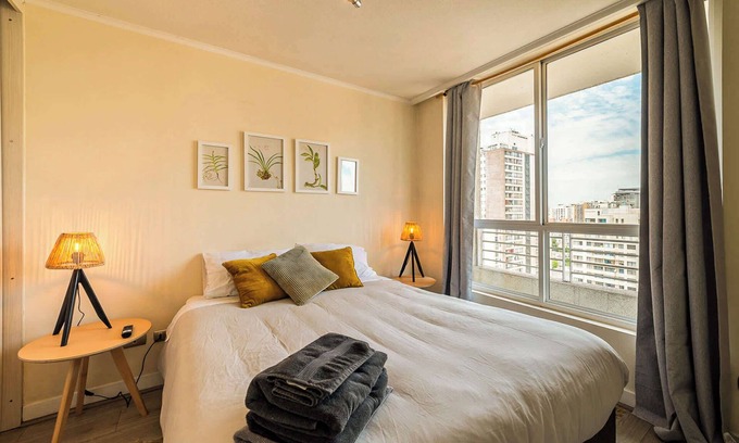 Downtown Santiago Apartment | Urban Refuge San Isidro Ideal for Families