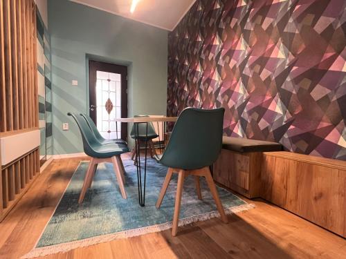 Old Town Apartment | Urban Waves with balcony and terrace