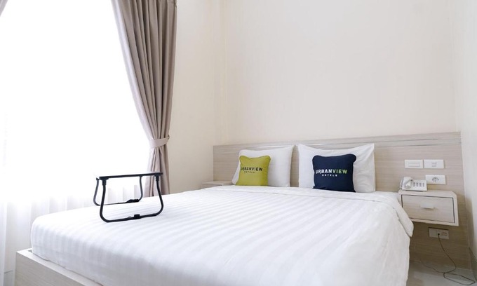 Kebon Kacang Hotel | Urbanview Hotel Cantik Syari Jakarta