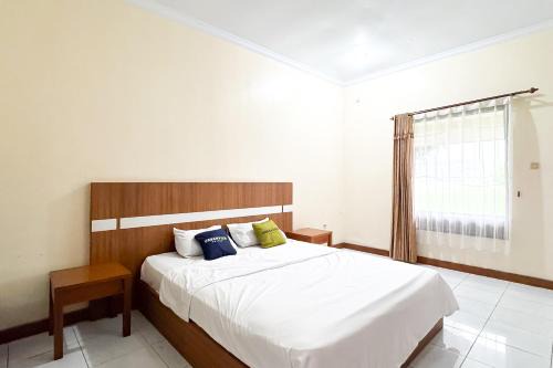 Java Hotel | Urbanview Hotel Sabitha Kalijati Subang