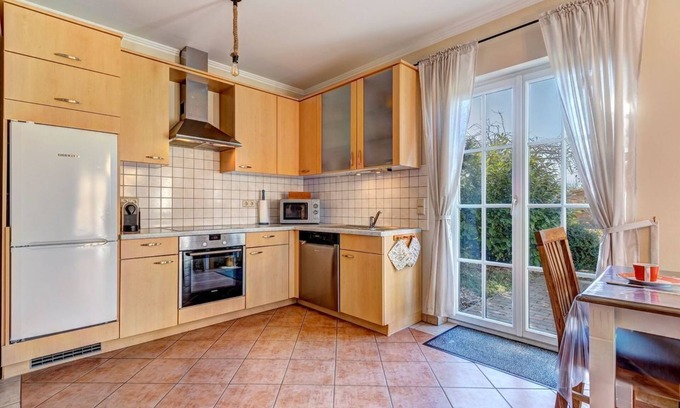 Kachlin House | Urlaub am Meer. Familienfreundlich mit Spielplatz und Teich