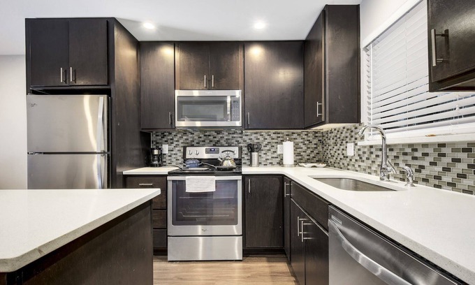 Hancock Apartment | UT North Campus Apt Unit 12 /1 Mile to Moody Center