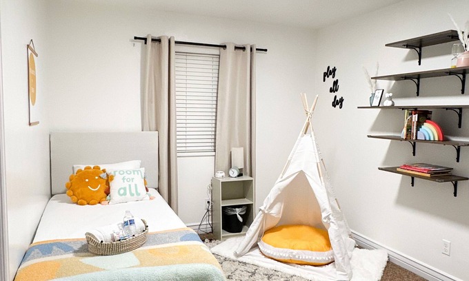 Eagle Mountain House | Utah Family Retreat in Eagle Mountain with King Suite