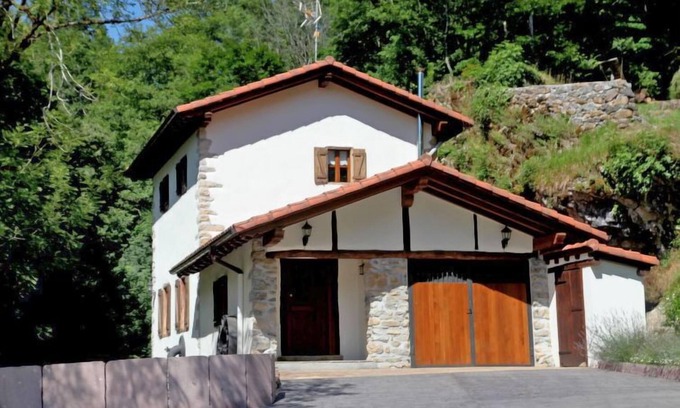 Bera House | Uxaneko-errota by Interhome