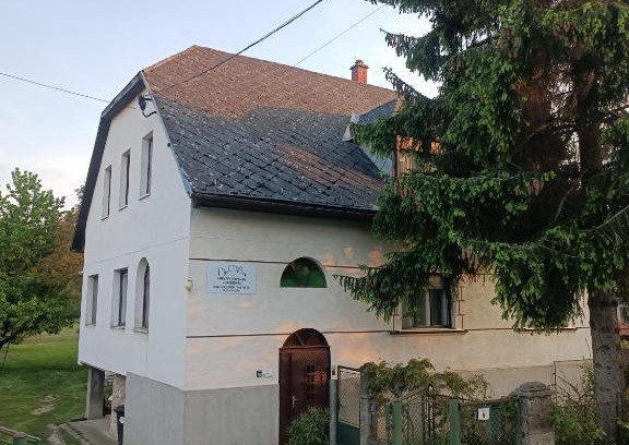 Csesznek Apartment | Várkapitány-lak