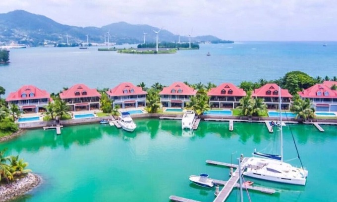 Mahe Island Villa | V2 - Luxury Eden island villa with private pool and ocean view