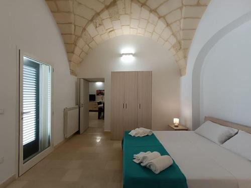 Surano House | Vacanza in Salento IL CORTILE