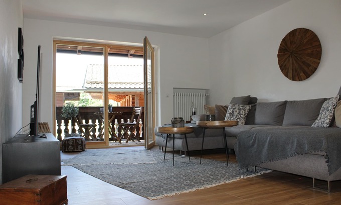 Flintsbach A. Inn Apartment | Vacation apartment Oberschopper up to 6 persons, 101 sqm, 2 bedrooms, balcony