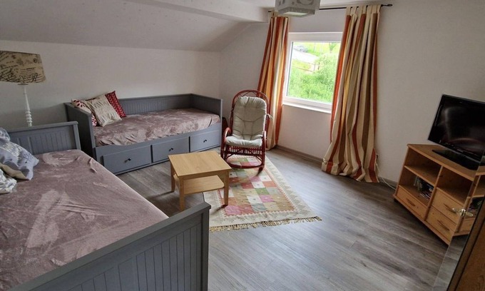 Hillesheim Apartment | Vacation apartment Reitstall Linden