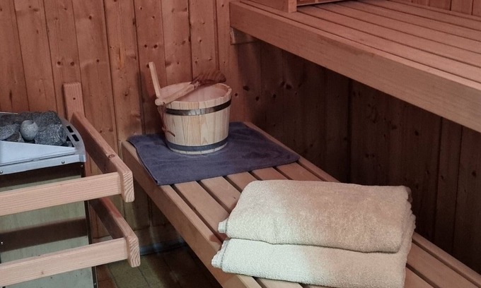 Engenhahn Apartment | Vacation apartment with pool and sauna, both for exclusive use