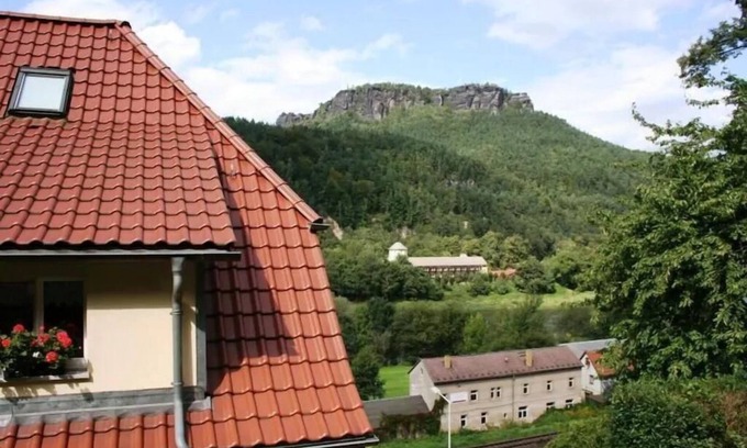 Konigstein an der Elbe Condo | Vacation apartment for 4 people 38 m² with a view of the Lilienstein