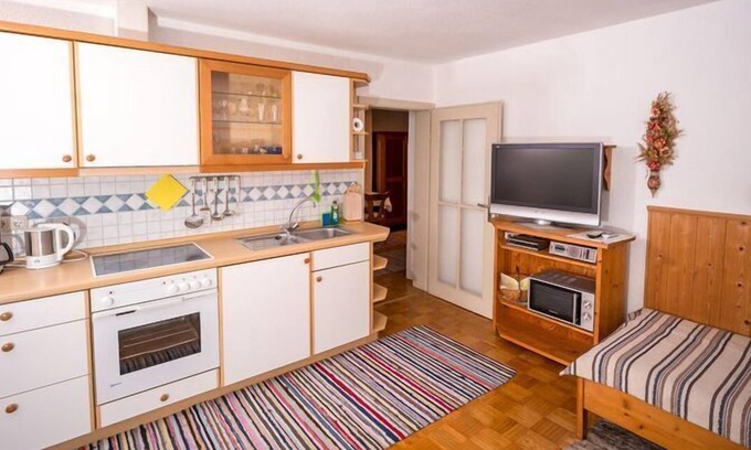 Samerberg Apartment | Vacation apartment Hochries, 1 separate bedroom, kitchen, balcony, shower and WC