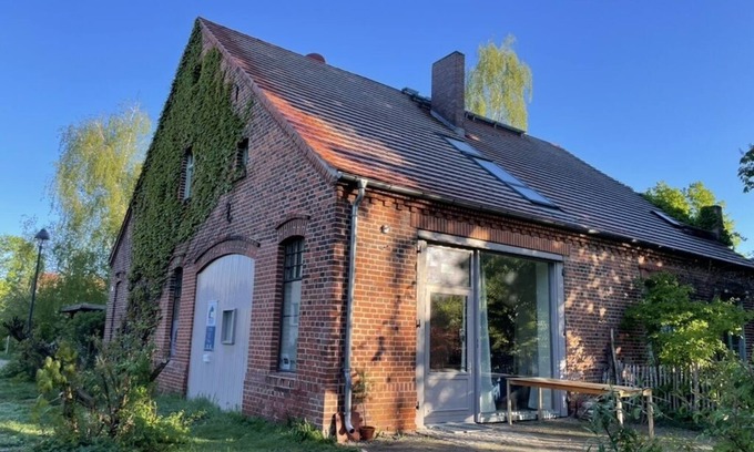 Ribbeck Apartment | Vacation apartment in Ribbeck opposite the pear tree and church