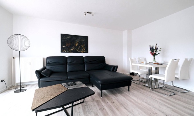 Nordstadt Apartment | Vacation apartment "Schiffbrücke"