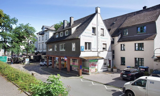 Brilon Apartment | Vacation apartment 'Schatzkiste Brilon' with WLAN