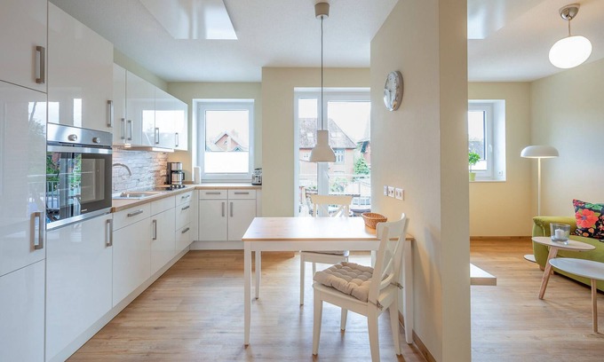 Husum Apartment | Vacation apartment Wellengang in Husum for up to 3 people