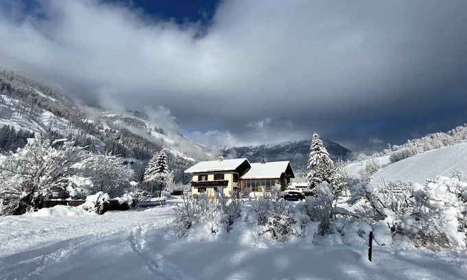Grosskirchheim Apartment | Vacation apartment with private garden and small pond at the foot of the Großglockner!