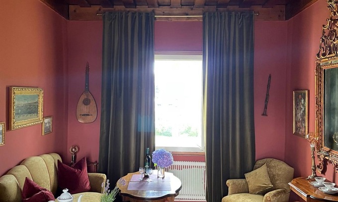 Trahuetten Apartment | Vacation apartments Nature and tranquillity - elegance and style - history and stories