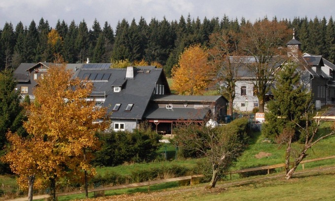 Friedrichshoehe House | Vacation home for 10 guests with 120m² in Friedrichshöhe/Eisfeld (245585)