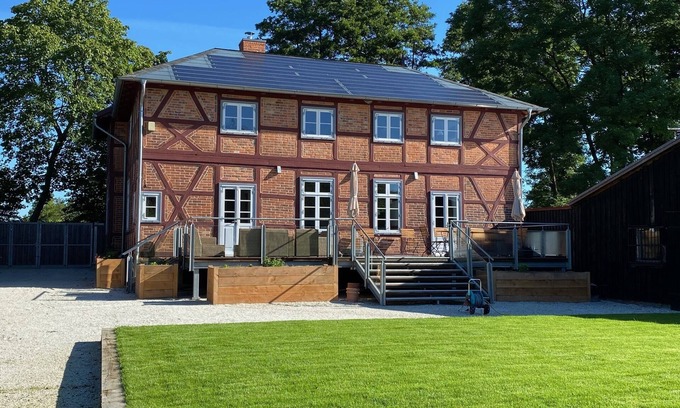 Stintenburg House | Vacation home at the Schaalsee the bridge house. A dream of peace and serenity.