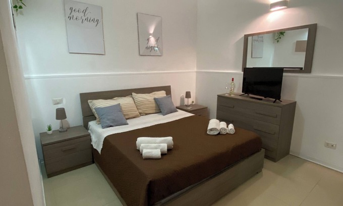 Santa Lucia House | Vacation home a stone's throw from the historic center