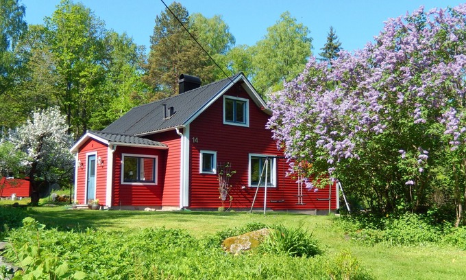 Fagelfors House | Vacation home "Blomsterhus Fågelfors" in the municipality of Högsby in Småland