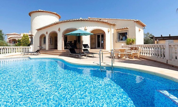 Rafol de Almunia House | Vacation home Capi by Interhome