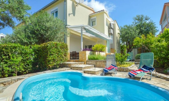 Tribunj House | Vacation home Darena by Interhome