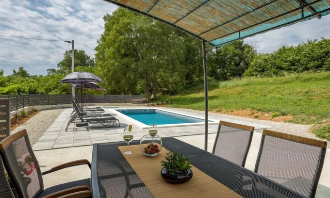 Pican House | Vacation home Hamara by Interhome