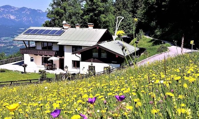 Schoenau am Koenigssee House | Vacation home high above the Königssee with a panoramic view of the Alps and the valley