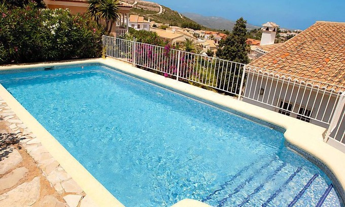 Rafol de Almunia House | Vacation home Lunas by Interhome