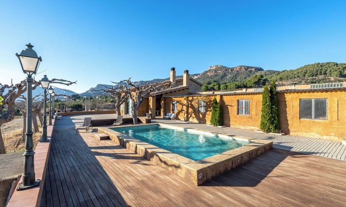 Alforja House | Vacation Home "Mas Lucena" with Private Pool, Private Terrace & Wi-Fi