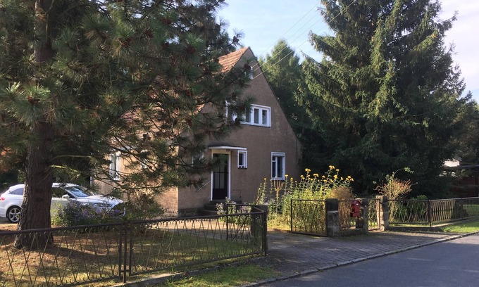 Graupa House | Vacation home on the outskirts of Dresden, 3 km to Pillnitz Castle/incl. WLAN