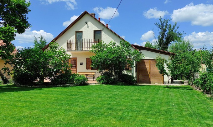 Balatonakali House | Vacation home on Lake Balaton in Balatonakali.