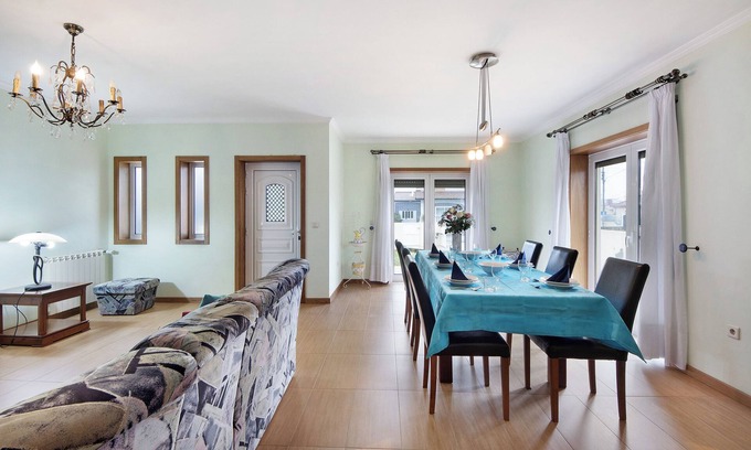 Ilhavo House | Vacation Home "Vivenda Sol E Mar" with 2 Private Terraces, 3 Balconies & Wi-Fi