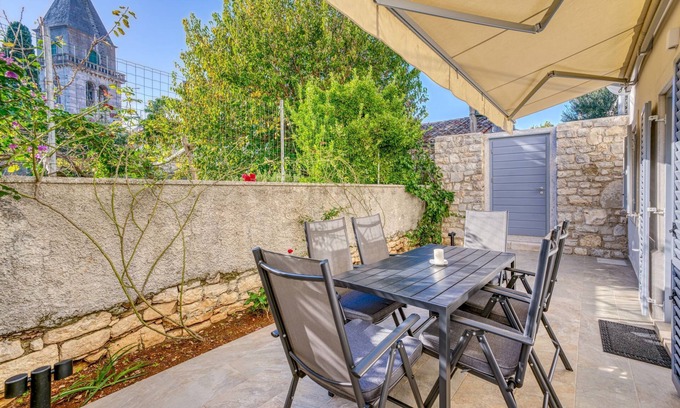 Mali Losinj House | Vacation home Tanja by Interhome