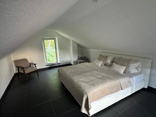 Canton 10 House | Vacation Homes NADA