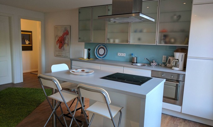 Sprenge Apartment | Vacation near the beach on a converted courtyard
