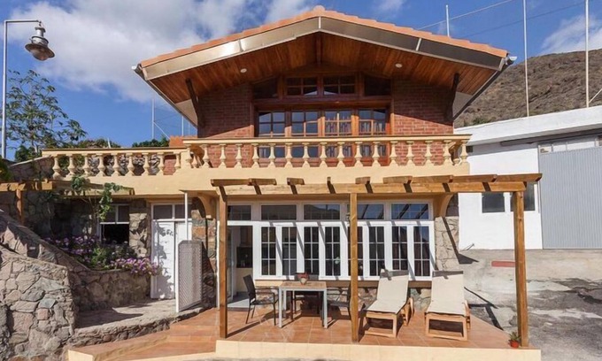 Mogan Apartment | Vacation Rentals, Mogan